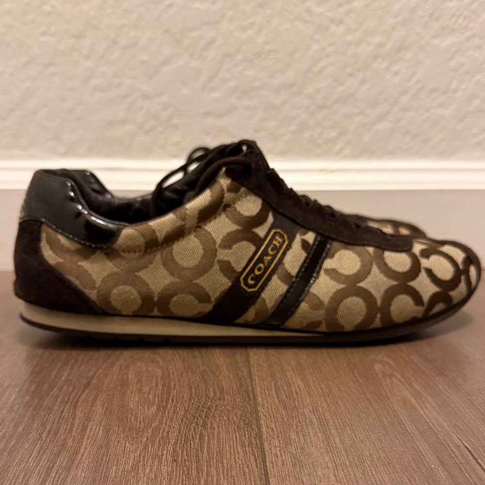 Coach Tan and Brown Y2K  Women’s Kathleen Sneakers. Size 9.5